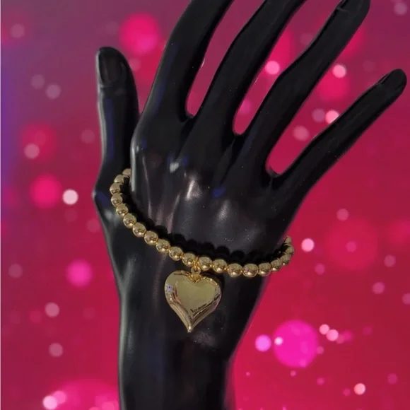 Gold Heart Pendant Necklace - Picture 4 of 4